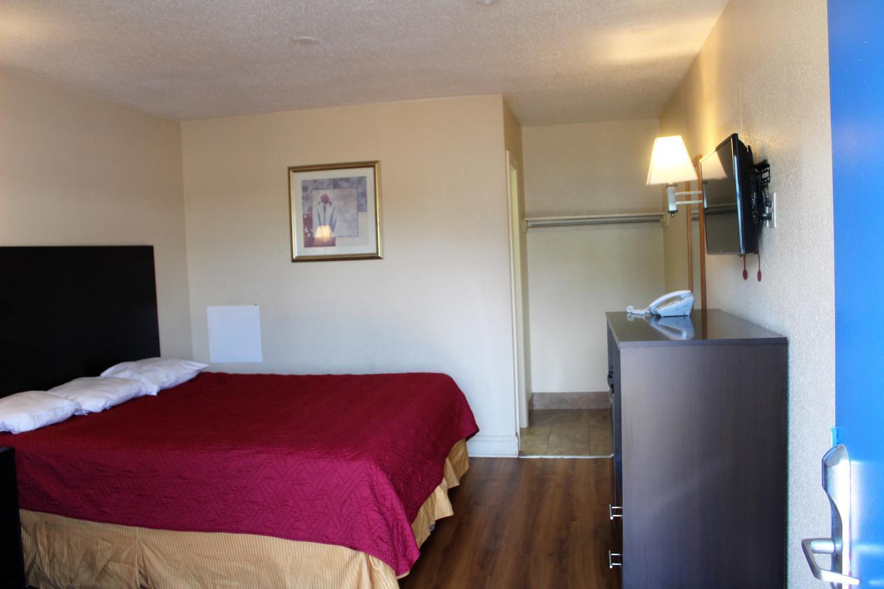 Fairview Inn Wilmington Bagian luar foto